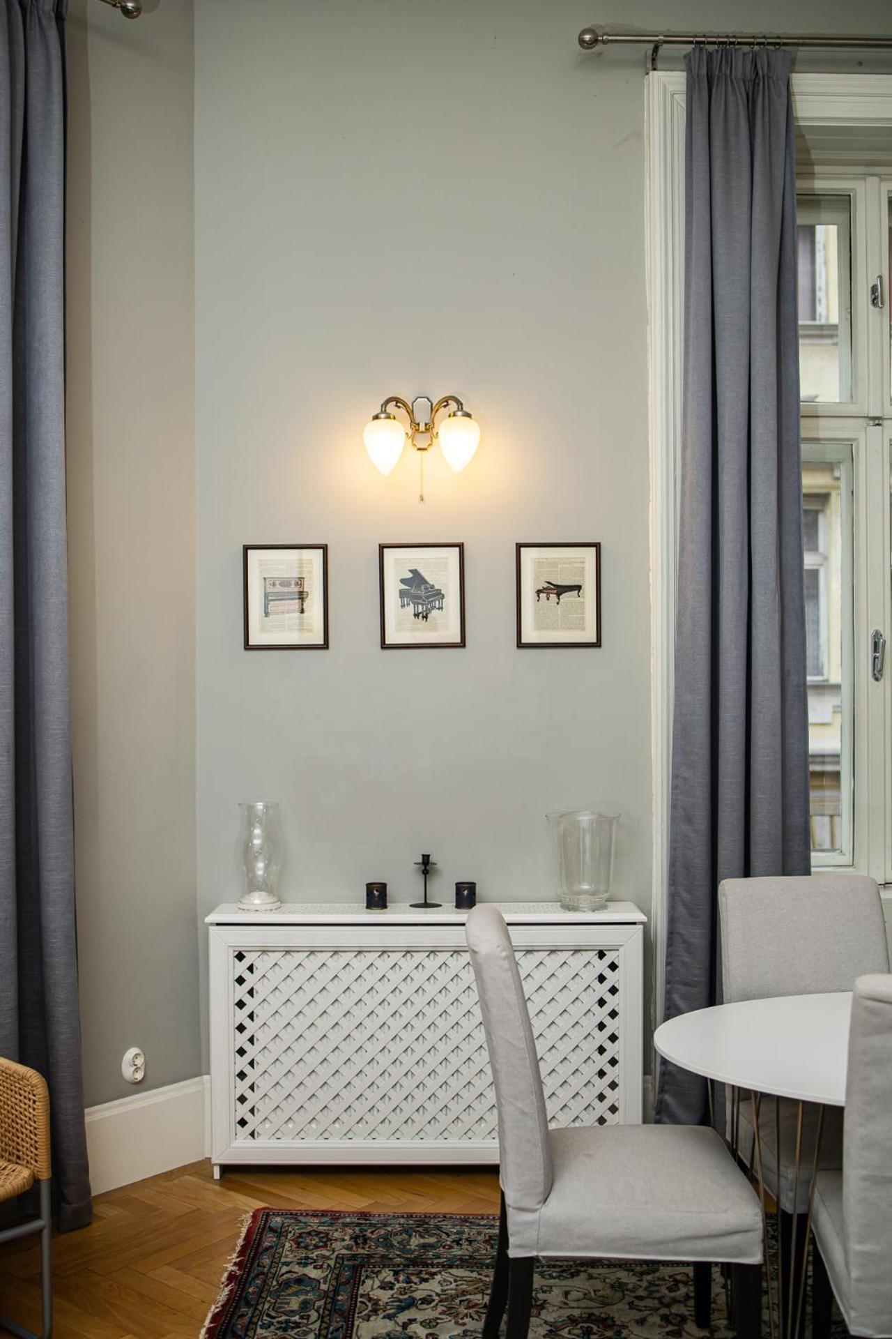 Spacious Victorian Residence By Grand Boulevard บูดาเปสต์ ภายนอก รูปภาพ