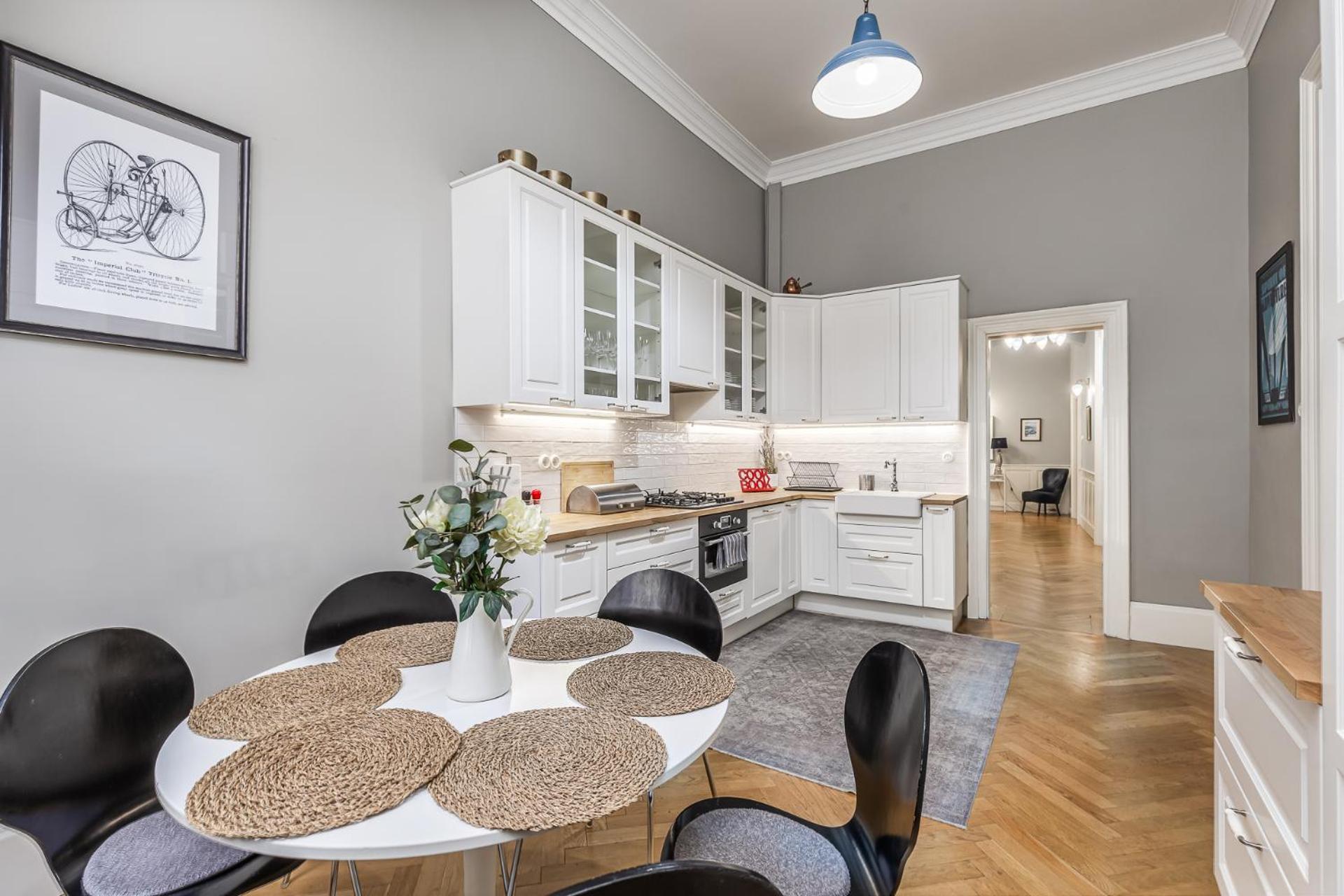 Spacious Victorian Residence By Grand Boulevard บูดาเปสต์ ภายนอก รูปภาพ